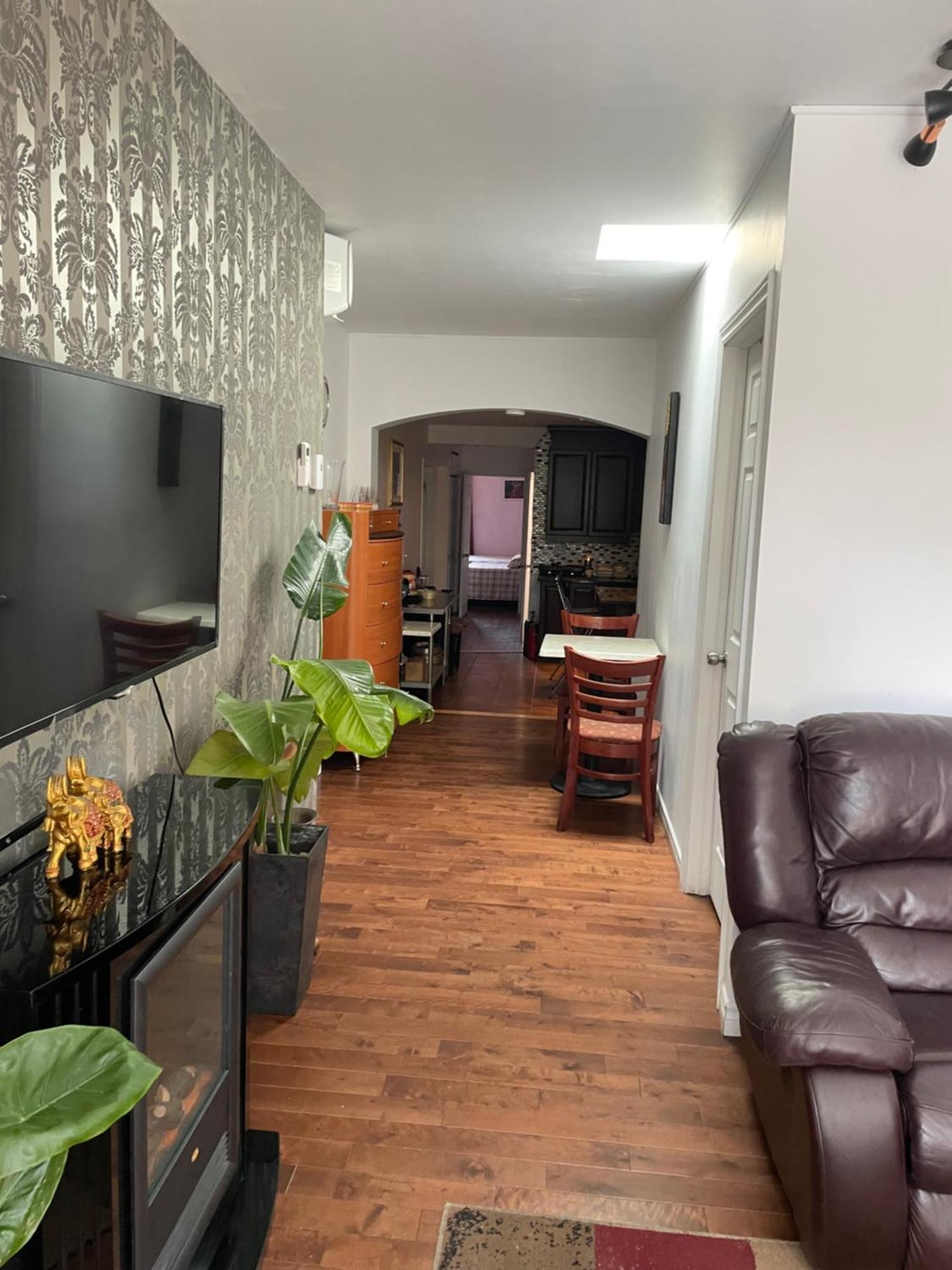 Self Service Small Breakfast, 2 Double Beds Private Room Montreal Exterior foto